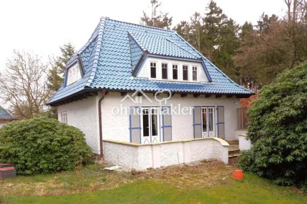 Immobilie in Ostenfeld (Husum) - 5059m² Baugrundstück (teilbar) mit zauberhaftem, kleinem Haus! - Bild 0