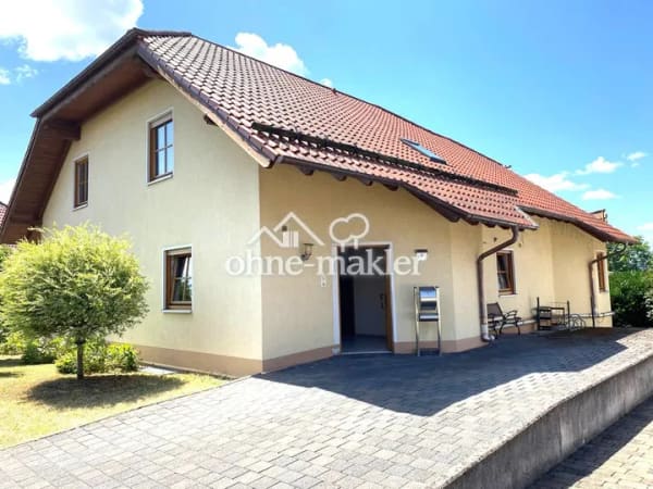 Immobilie in Brakel - Freistehendes Einfamilienhaus mit Einliegerwohnung und Garage in ruhiger Lage (Sackgasse) von Brakel - Bild 0