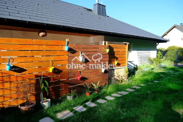 Immobilie in Löhnberg - Haus mit Praxis und Apartment - Bild 2