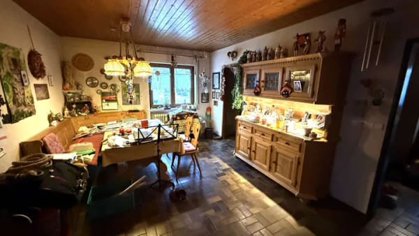Immobilie in Überlingen - Sofort beziehbares-sonniges Einfamilienhaus mit Einliegerwohnung, 500m bis zum Seeufer - Bild 2