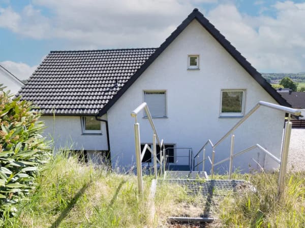 Immobilie in Hiddenhausen - Wohnen mit Aussicht: Charmantes Einfamilienhaus in ruhiger Höhenlage von Hiddenhausen - Bild 4