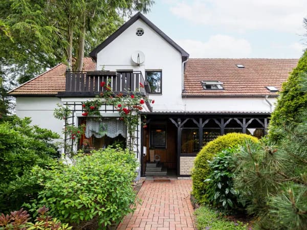 Immobilie in Rahden - Einzigartiges Gebäudeensemble auf ca. 3.116 m² in Rahden – Wohnen, Arbeiten und Leben verbinden - Bild 0