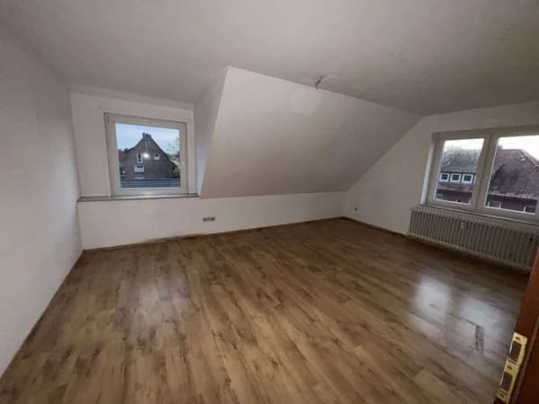 Immobilie in Bleckede - Eigennutzer: Charmante 3-Zimmer-Dachgeschosswohnung mit ca. 70 m² inkl. Garage - Bild 4