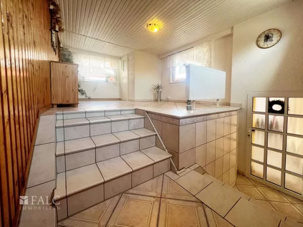 Immobilie in Nessetal - Landhaus mit Scheune und hübschem Garten - Bild 2