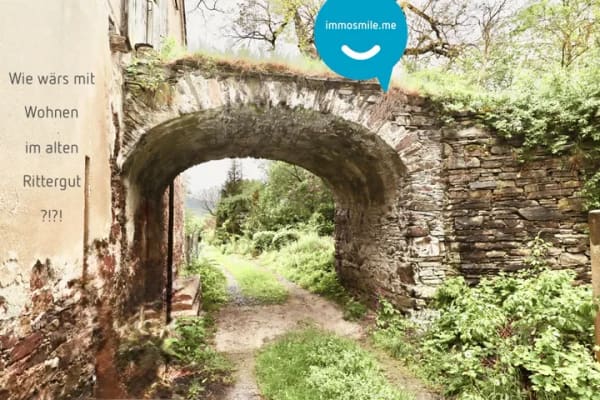 Immobilie in Oederan - Einfamilienhaus • Oederan • Stallung und Scheune • großer Garten • Keller - Bild 0