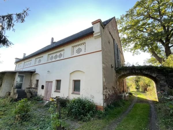 Immobilie in Oederan - Einfamilienhaus • Oederan • Stallung und Scheune • großer Garten • Keller - Bild 1