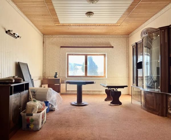 Immobilie in Oederan - Einfamilienhaus • Oederan • Stallung und Scheune • großer Garten • Keller - Bild 2
