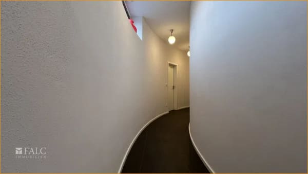Immobilie in Wülfershausen an der Saale - Einzigartige Architektur trifft auf Naturidylle: Haus mit runden Akzenten - Bild 3
