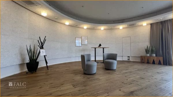 Immobilie in Wülfershausen an der Saale - Einzigartige Architektur trifft auf Naturidylle: Haus mit runden Akzenten - Bild 4