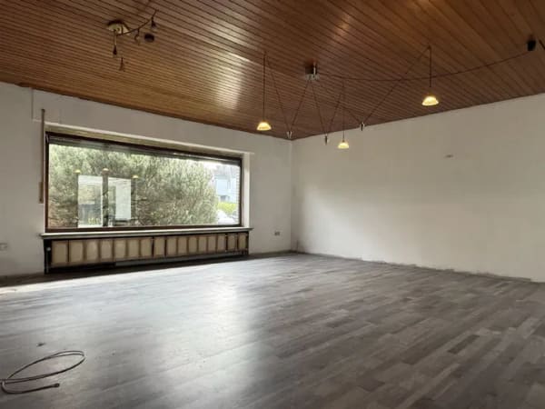 Immobilie in Ritterhude - Freistehendes Ein- bis Zweifamilienhaus mit Garage und Carport - hier gestalten Sie Ihr neues Zuhause - Bild 2