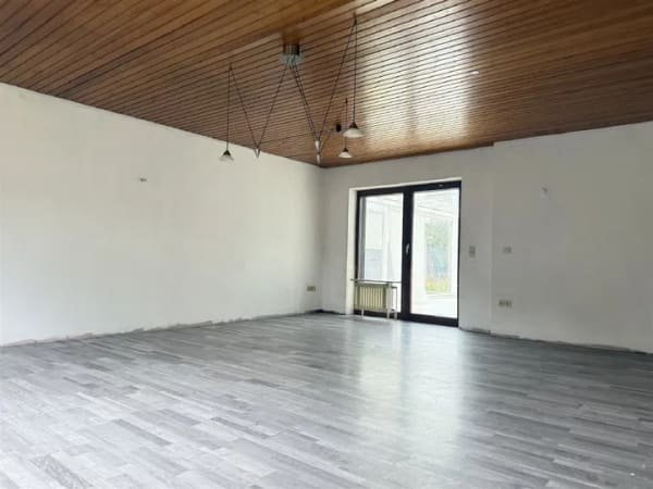 Immobilie in Ritterhude - Freistehendes Ein- bis Zweifamilienhaus mit Garage und Carport - hier gestalten Sie Ihr neues Zuhause - Bild 3