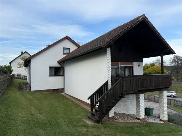 Immobilie in Neuhaus a.d.Pegnitz - Großzügiges Einfamilienhaus mit sonnigem Garten in Mosenberg - Bild 2