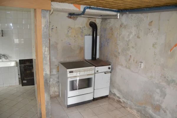 Immobilie in Gersdorf - Altes Wohnhaus mit Anbau und zwei Garagen auf schönem Grundstück - Bild 2