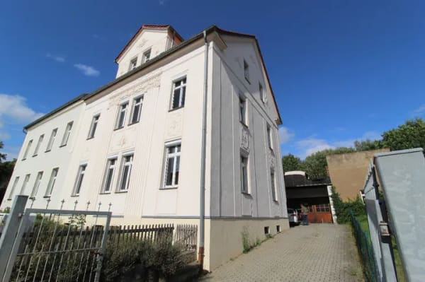 Immobilie in Gößnitz - 3 freie Wohnungen im Vorderhaus und 2 Wohnungen im Hinterhaus - Bild 0