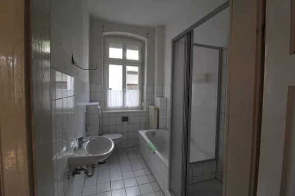 Immobilie in Gößnitz - 3 freie Wohnungen im Vorderhaus und 2 Wohnungen im Hinterhaus - Bild 3