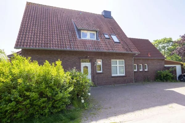 Immobilie in Norden - Großes Einfamilienhaus mit Garage und Wintergarten - Bild 1