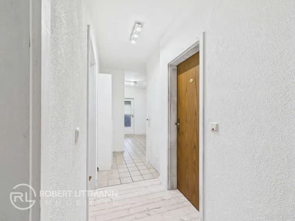 Immobilie in Ritterhude - Viel Platz und großes Potenzial - attraktives Einfamilienhaus mit Einliegerwohnung in Ritterhude - Bild 3