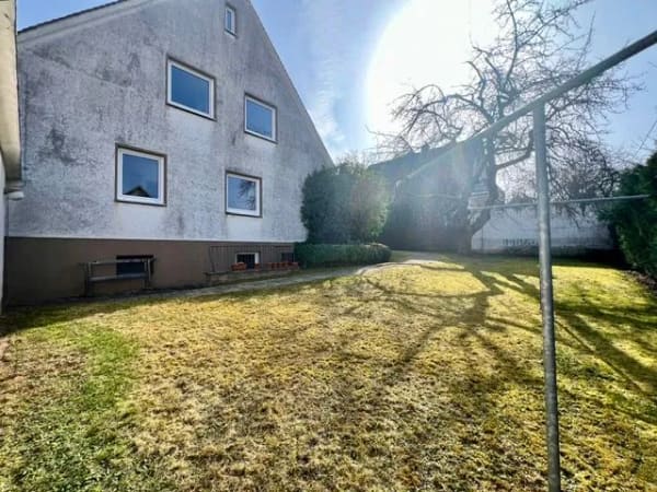 Immobilie in Abenberg - Großes Grundstück - Haus mit 2 Einheiten in Abenberg. - Bild 2