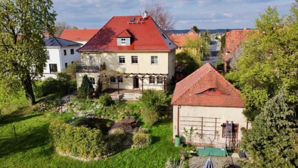 Immobilie in Coswig - + ESDI + Einzigartige Villa auf einem 2.500 m2 Traumgrundstück mit Blick in die Elbauen in Coswig! - Bild 2