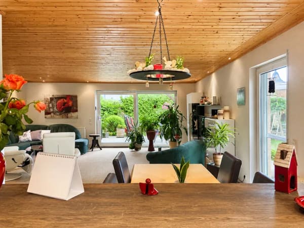 Immobilie in Wachau - +ESDI+ Familienglück auf vier Ebenen: Architektenhaus mit offener Küche, Kamin und ganz viel Platz! - Bild 3