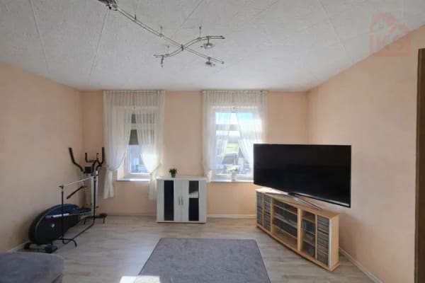 Immobilie in Dillingen/Saar - Ein- bis Zweifamilienhaus mit Scheune und großem Grundstück - Bild 2