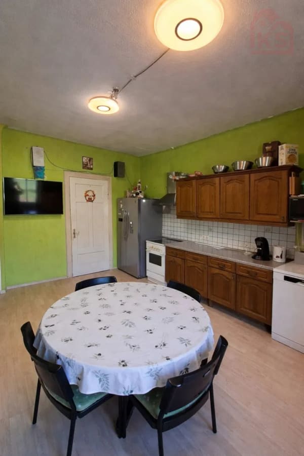 Immobilie in Dillingen/Saar - Ein- bis Zweifamilienhaus mit Scheune und großem Grundstück - Bild 4
