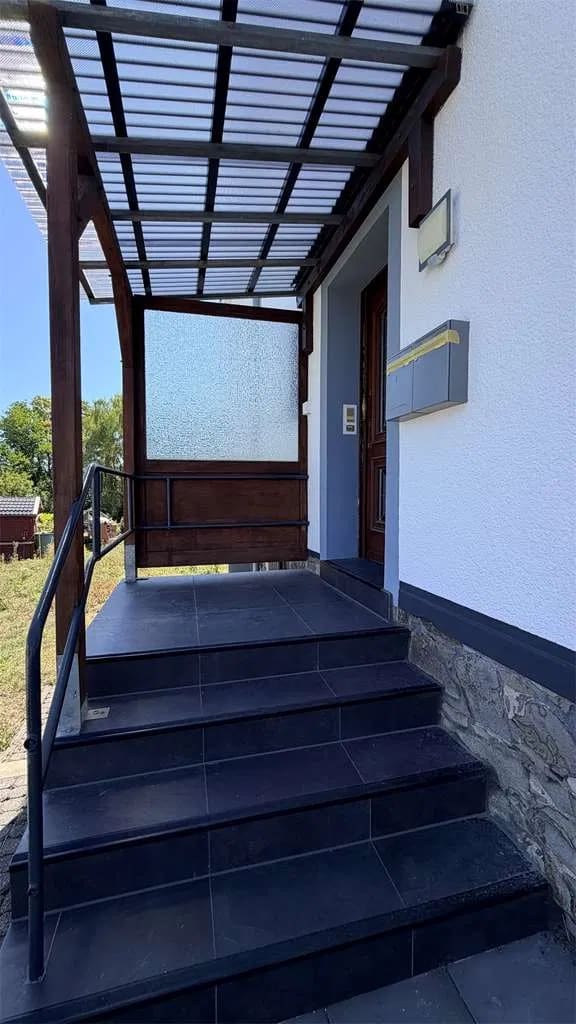 Immobilie in Mogendorf - Renoviertes 1-2 Familienhaus mit viel Platz zur Eigennutzung oder Kapitalanlage, Baugrundstück inkl. - Bild 3