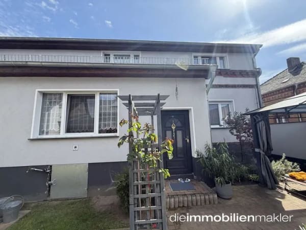 Immobilie in Luckau - 2 Häuser: liebevoll saniertes Bauernhaus und Town u. Country Bungalow + Backsteinscheune - Bild 0
