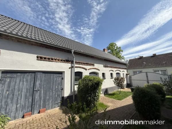 Immobilie in Luckau - 2 Häuser: liebevoll saniertes Bauernhaus und Town u. Country Bungalow + Backsteinscheune - Bild 4