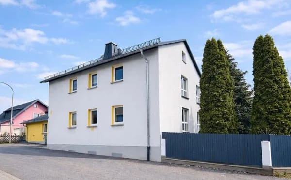 Immobilie in Döhlau - *Großzügiges Mehrgenerationenhaus in Döhlau – ein Zuhause mit Raum für Leben, Familie und Zukunft* - Bild 2