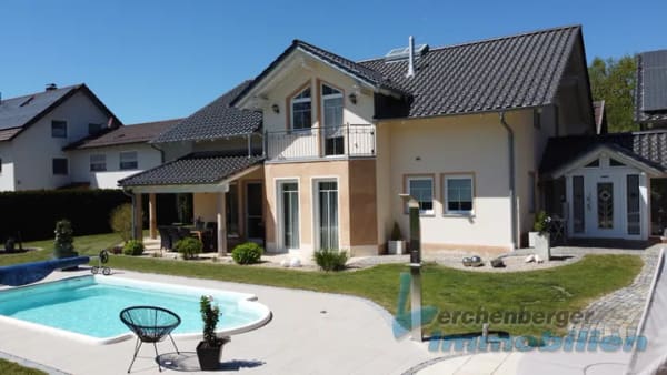 Immobilie in Stephansposching - Einfamilienhaus mit Pool und Stadl Nähe Plattling - Bild 1
