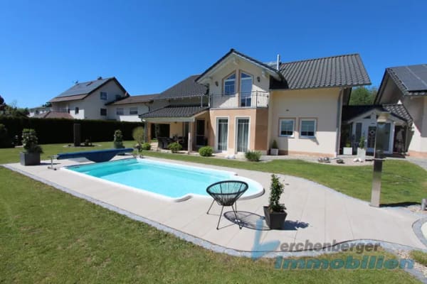 Immobilie in Stephansposching - Einfamilienhaus mit Pool und Stadl Nähe Plattling - Bild 2