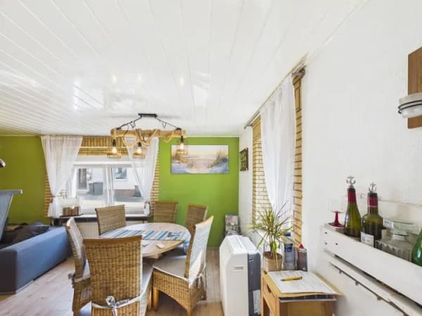 Immobilie in Saarlouis - Reihenendhaus mit ca. 108 m² Wohnfläche – zuletzt 2010 modernisiert – in Toplage von Saarlouis! - Bild 2