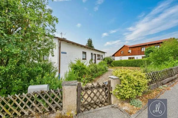 Immobilie in Beratzhausen - Gepflegter Bungalow mit Charakter – grüne Oase, Gartenidylle und Platz für mehr - Bild 2