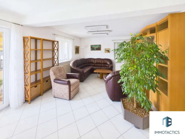 Immobilie in Kirchheimbolanden - 3-Zimmer-Wohnung mit Südbalkon, 89 m² Wohnfläche, Einbauküche - inklusive 2 Stellplätzen und Keller - Bild 3