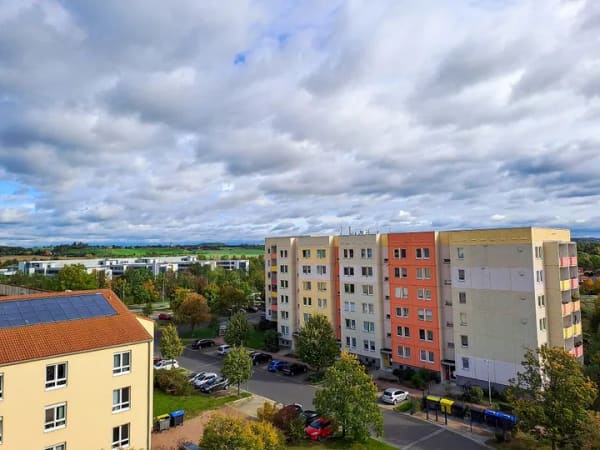 Immobilie in Meißen - 2 Eigentumswohnungen *4Raum+2Raum* 
Balkon*Fernwärme* Kapitalanlage oder Eigenutzung*provisionsfrei* - Bild 1