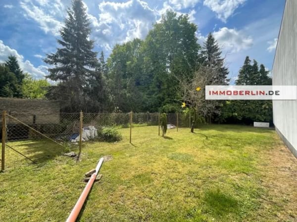 Immobilie in Zehdenick - IMMOBERLIN.DE - Sanierungsbedürftiges Haus mit Nebengebäuden und Südgarten in naturverbundener Lage - Bild 0
