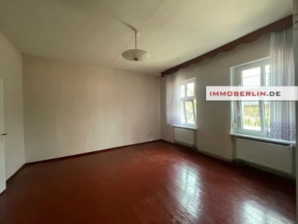 Immobilie in Zehdenick - IMMOBERLIN.DE - Sanierungsbedürftiges Haus mit Nebengebäuden und Südgarten in naturverbundener Lage - Bild 3