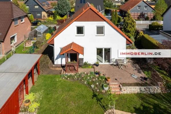 Immobilie in Groß Kreutz (Havel) - IMMOBERLIN.DE - Fantastisches Einfamilienhaus mit zwei eigenständigen Wohneinheiten und Sonnenterrasse - Bild 1
