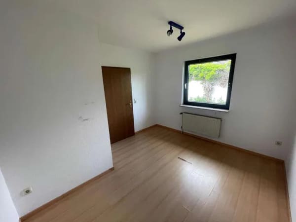 Immobilie in Lachendorf - Wohnen mit Charakter: Geräumiges Doppelhaus in Lachendorf - Bild 4