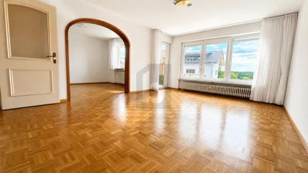 Immobilie in Waldshut-Tiengen - 3 EINHEITEN, WEITBLICK und VIEL POTENZIAL - Bild 1