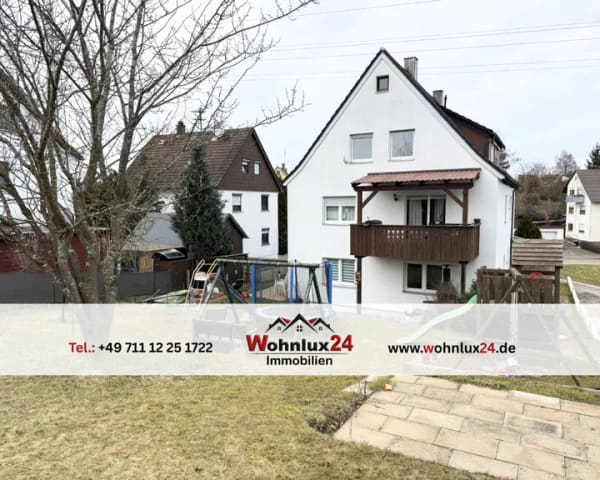 Immobilie in Ellwangen (Jagst) - +++Modernisierte 4-Zimmer-DG-Wohnung mit Gartenanteil in ruhiger Lage+++ - Bild 0