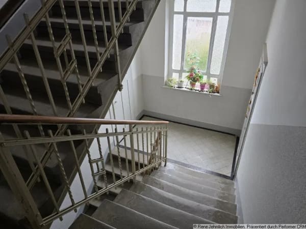 Immobilie in Leubsdorf - Solides Renditeobjekt: 8 gepflegte 2-Raum-Wohnungen, moderne Heizung, ruhige Lage nahe Augustusburg - Bild 2