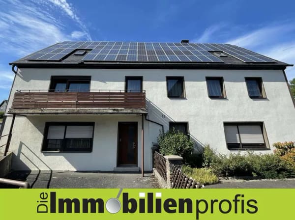 Immobilie in Bad Steben - Großes Haus mit Garten und PV-Anlage bei Bad Steben - Bild 0