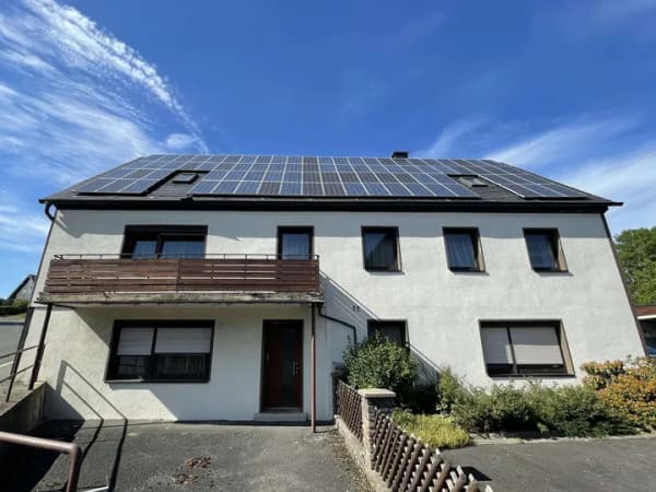 Immobilie in Bad Steben - Großes Haus mit Garten und PV-Anlage bei Bad Steben - Bild 1