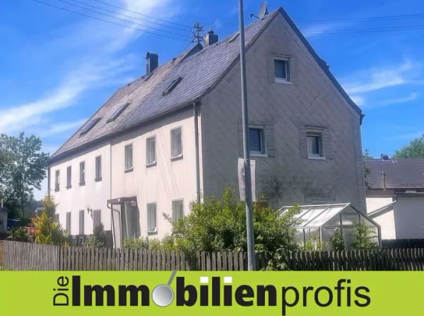 Immobilie in Helmbrechts - Attraktive Doppelhaushälfte bei Helmbrechts - Bild 0