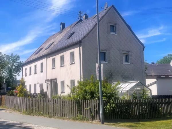 Immobilie in Helmbrechts - Attraktive Doppelhaushälfte bei Helmbrechts - Bild 1