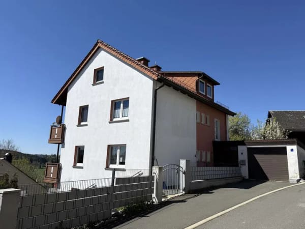Immobilie in Berg - Berg: 1-2 Familienhaus Nähe A 9 - Bild 1