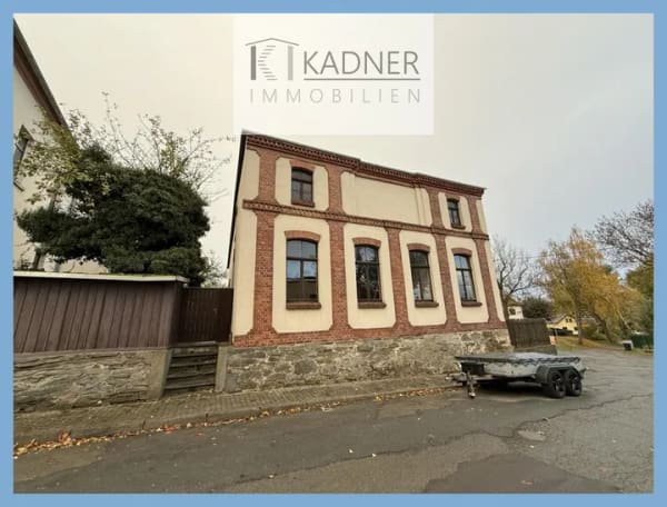Immobilie in Pöhl - Lieblingsplatz? ZFH mit Terrasse, Garten und Doppelgarage in Pöhl - Bild 2