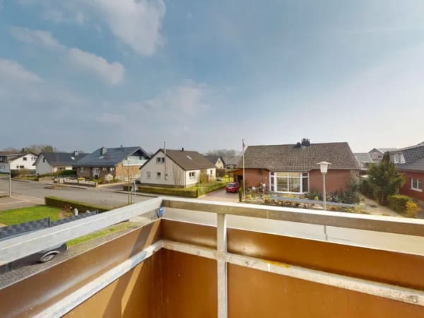 Immobilie in Delbrück - Bezugsfrei! 3-Zimmer-Wohnung mit Ost-Süd-Balkon und Stellplatz in Delbrück-Ostenland - Bild 3